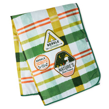 Load image into Gallery viewer, Peanuts® Beagle Scouts Picnic Blanket With Bag

