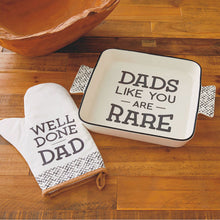 Load image into Gallery viewer, Grilling Dad Oven Mitt and Platter Gift Set
